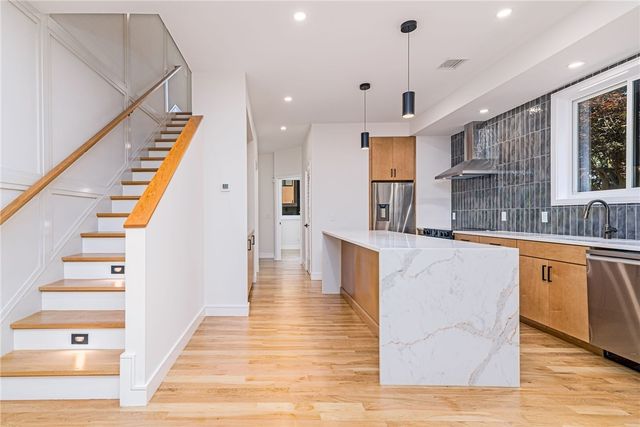 12 Daggett Court 2, Providence, RI 02906