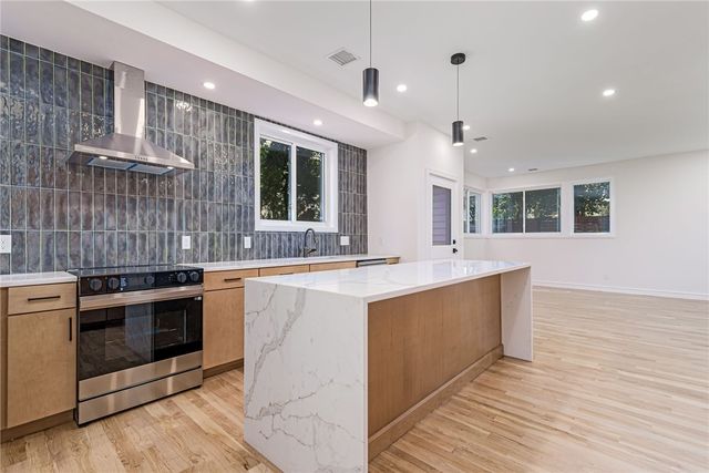 12 Daggett Court 2, Providence, RI 02906