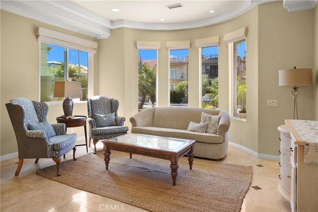 120 22nd Street, Huntington Beach, CA 92648
