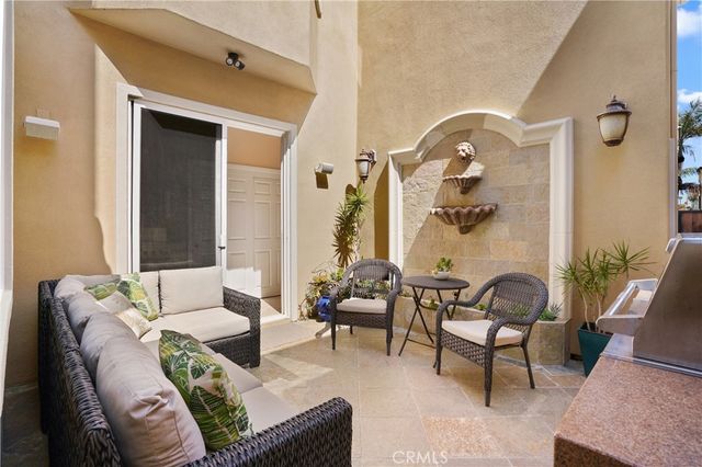 120 22nd Street, Huntington Beach, CA 92648