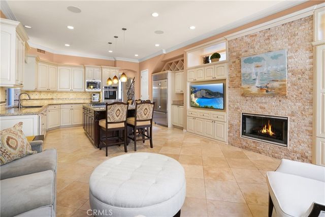 120 22nd Street, Huntington Beach, CA 92648
