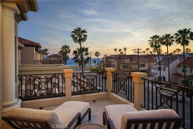 120 22nd Street, Huntington Beach, CA 92648