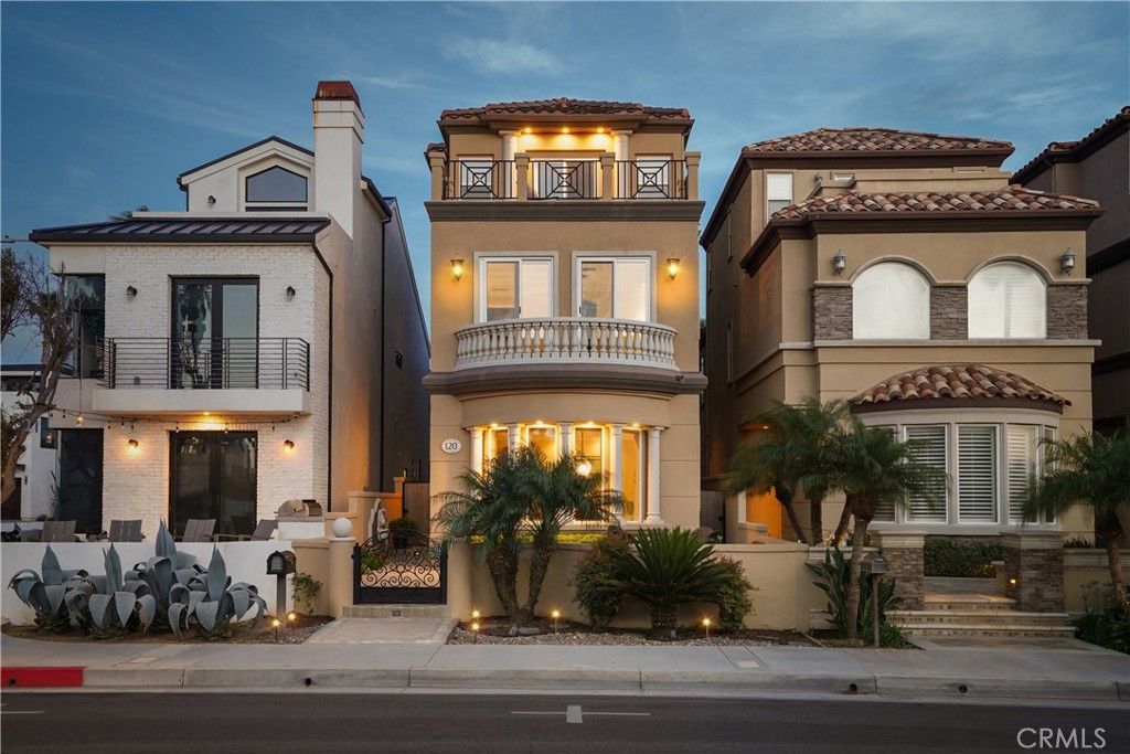 120 22nd Street, Huntington Beach, CA 92648