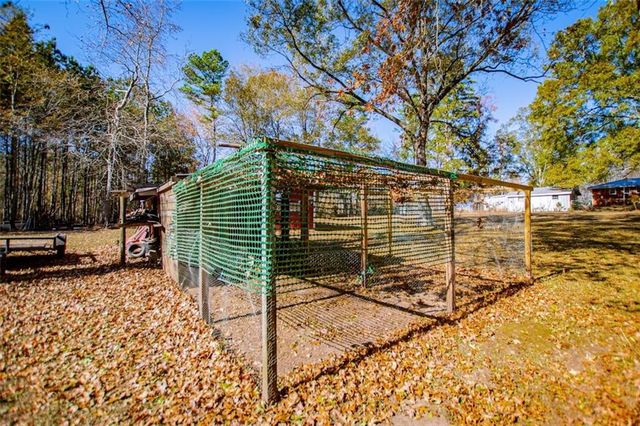 16 Garrett Avenue, Bremen, GA 30110