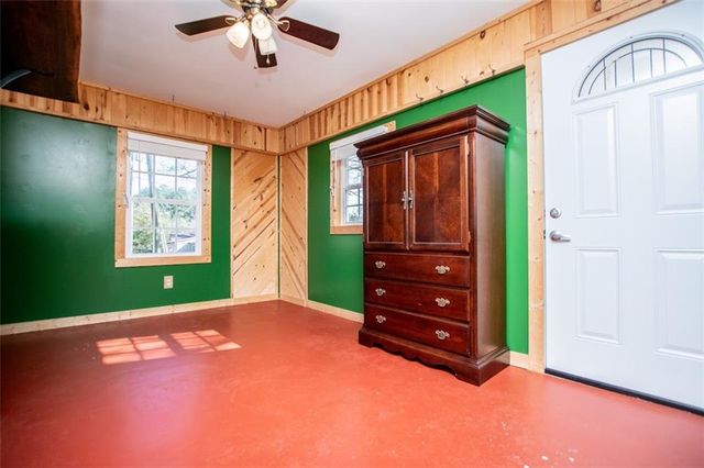 16 Garrett Avenue, Bremen, GA 30110