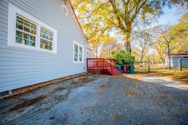 16 Garrett Avenue, Bremen, GA 30110