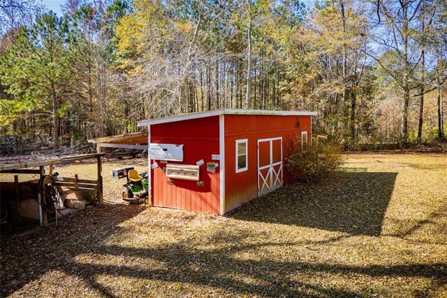 16 Garrett Avenue, Bremen, GA 30110