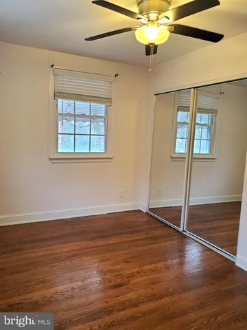 30 53RD ST SE, Washington, DC 20019