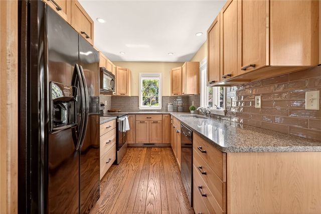 2 Montpelier Circle, Brighton, NY 14618