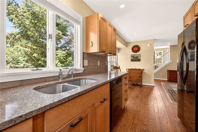 2 Montpelier Circle, Brighton, NY 14618