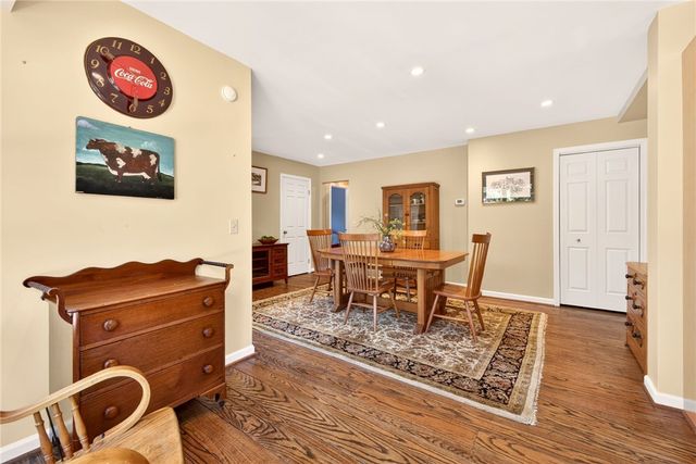 2 Montpelier Circle, Brighton, NY 14618