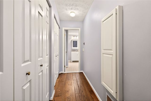 2 Montpelier Circle, Brighton, NY 14618