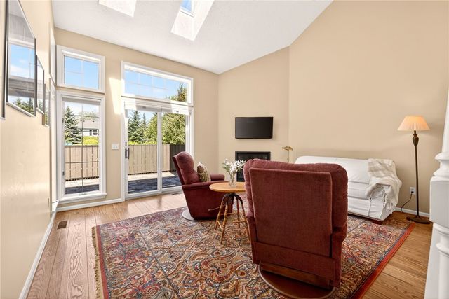 2 Montpelier Circle, Brighton, NY 14618