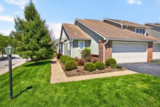 2 Montpelier Circle, Brighton, NY 14618