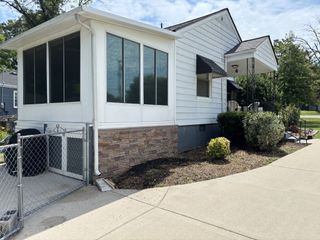 2825 Surrey Rd, Nashville, TN 37214