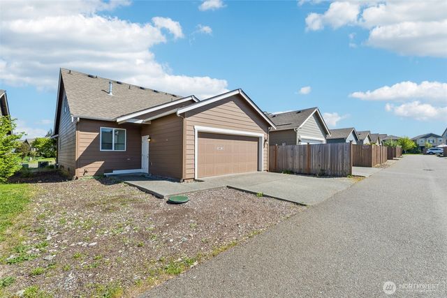 18816 105th Lane E, Puyallup, WA 98374