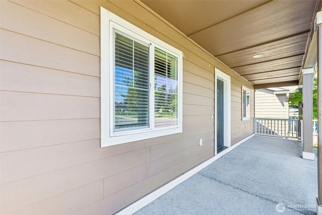 18816 105th Lane E, Puyallup, WA 98374
