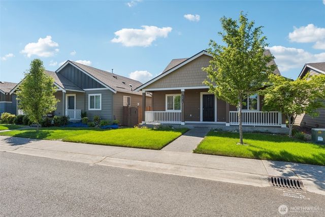 18816 105th Lane E, Puyallup, WA 98374