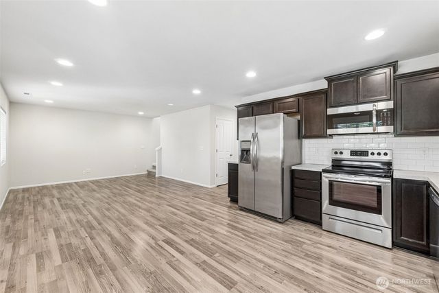 18816 105th Lane E, Puyallup, WA 98374