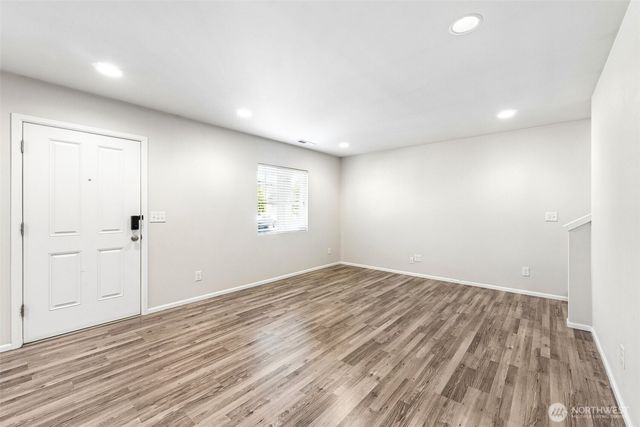 18816 105th Lane E, Puyallup, WA 98374