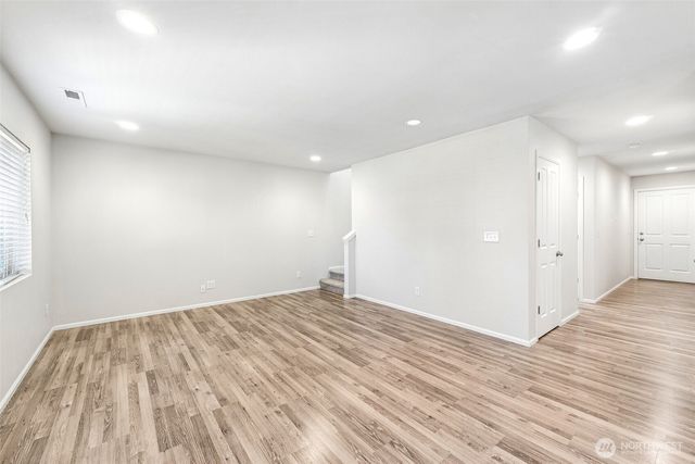 18816 105th Lane E, Puyallup, WA 98374