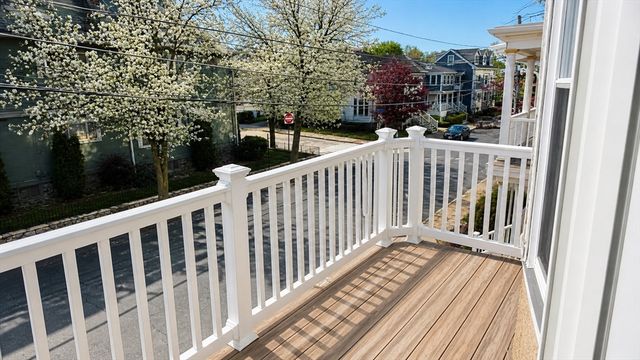 113-115 Hillsdale Rd 113, Somerville, MA 02144