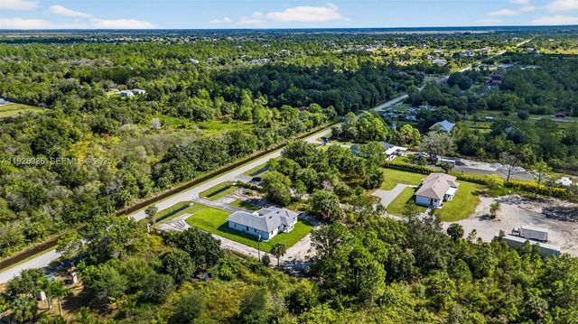 3260 60th AVE NE, Naples, FL 34120