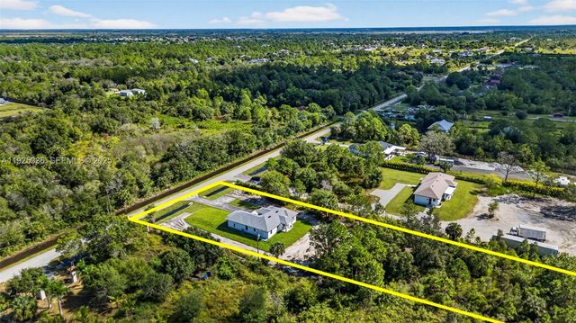 3260 60th AVE NE, Naples, FL 34120