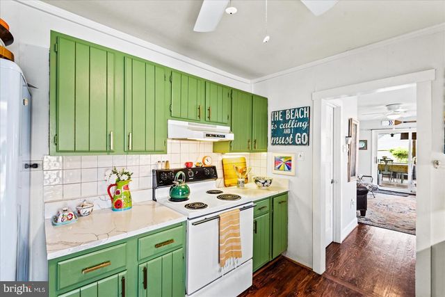 1109 BANCROFT AVE, Colonial Beach, VA 22443