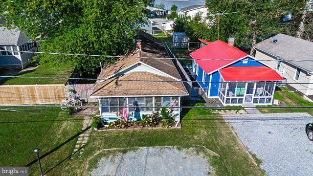 1109 BANCROFT AVE, Colonial Beach, VA 22443