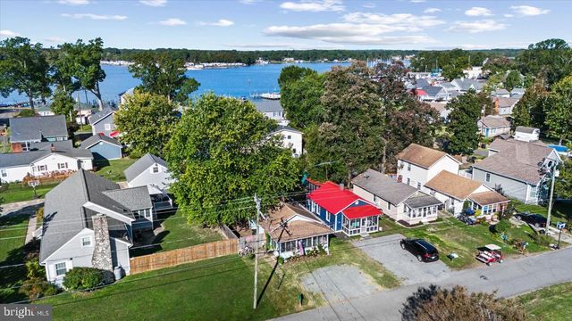1109 BANCROFT AVE, Colonial Beach, VA 22443