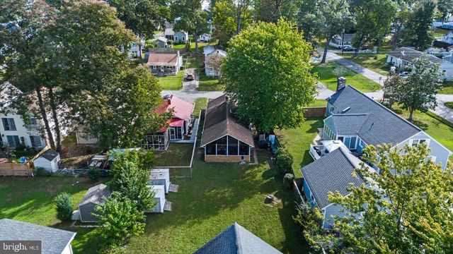 1109 BANCROFT AVE, Colonial Beach, VA 22443