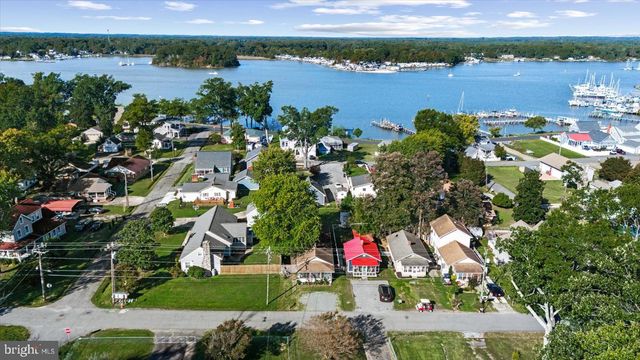 1109 BANCROFT AVE, Colonial Beach, VA 22443