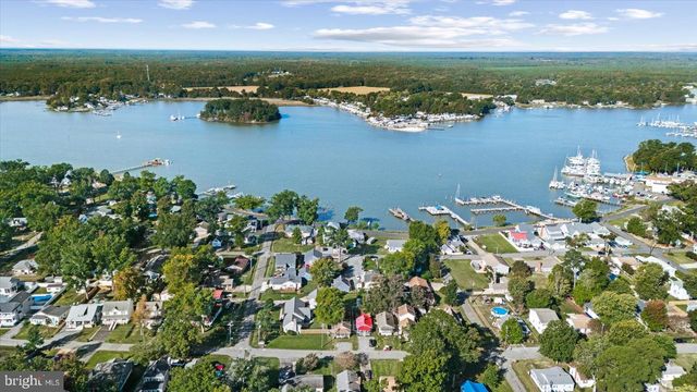 1109 BANCROFT AVE, Colonial Beach, VA 22443
