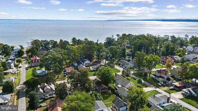 1109 BANCROFT AVE, Colonial Beach, VA 22443