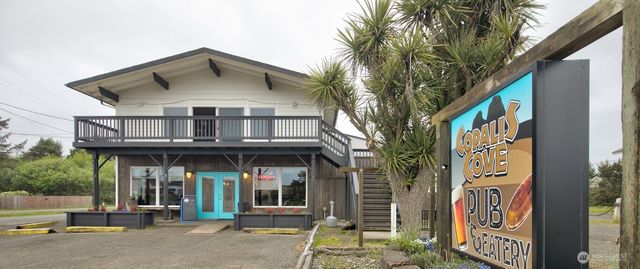 798 Ocean Shores Boulevard NW, Ocean Shores, WA 98569