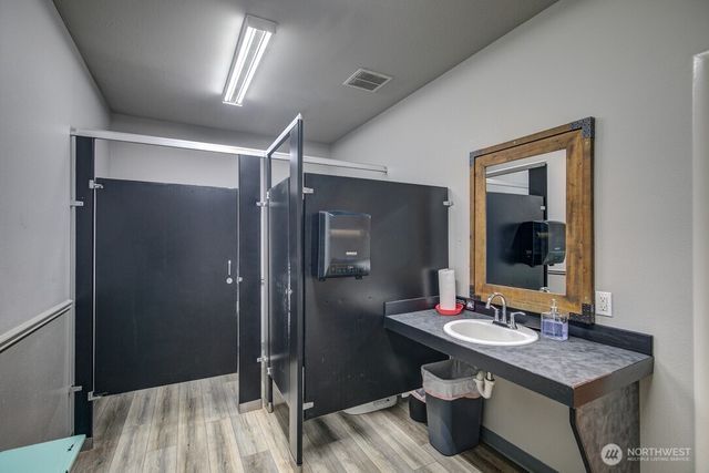 798 Ocean Shores Boulevard NW, Ocean Shores, WA 98569