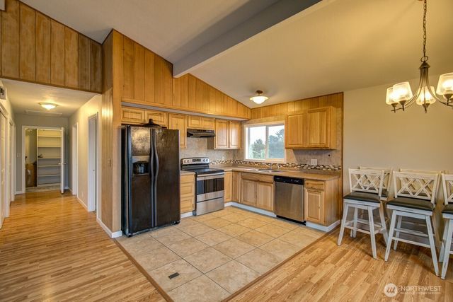 798 Ocean Shores Boulevard NW, Ocean Shores, WA 98569