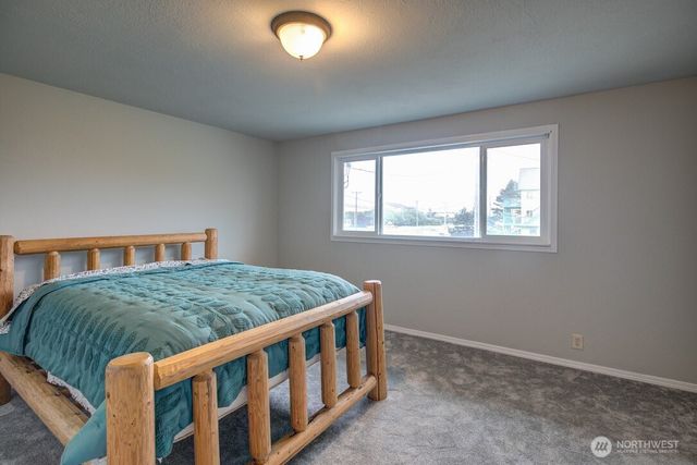 798 Ocean Shores Boulevard NW, Ocean Shores, WA 98569