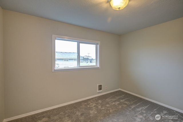 798 Ocean Shores Boulevard NW, Ocean Shores, WA 98569