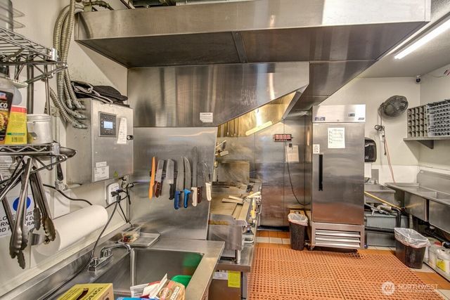 798 Ocean Shores Boulevard NW, Ocean Shores, WA 98569