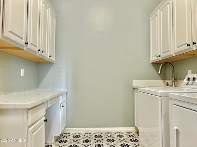 863 W Bluebird Drive, Chandler, AZ 85286