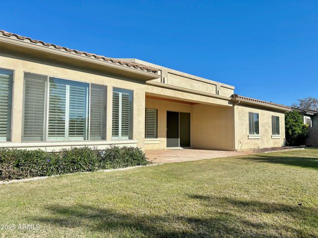 863 W Bluebird Drive, Chandler, AZ 85286