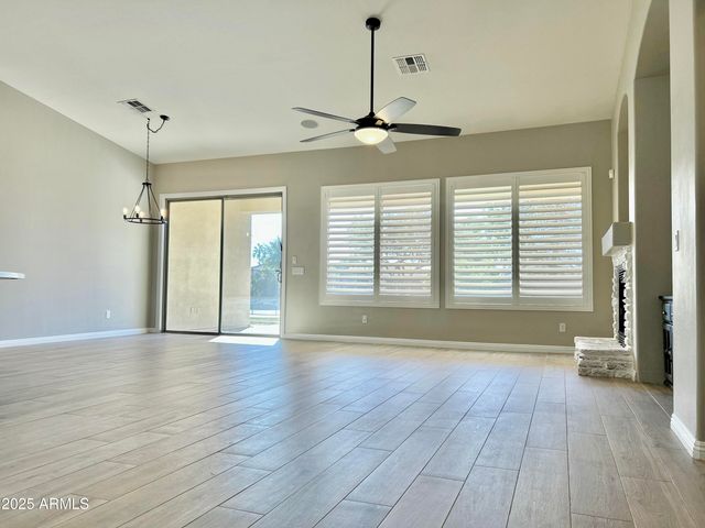 863 W Bluebird Drive, Chandler, AZ 85286