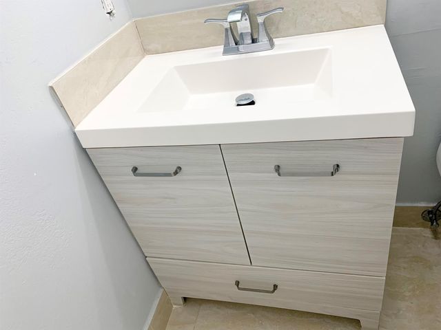 200 Sheffield I, West Palm Beach, FL 33417