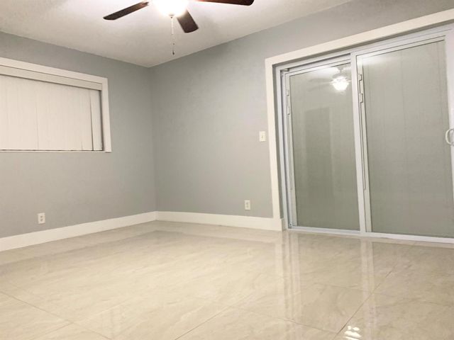 200 Sheffield I, West Palm Beach, FL 33417