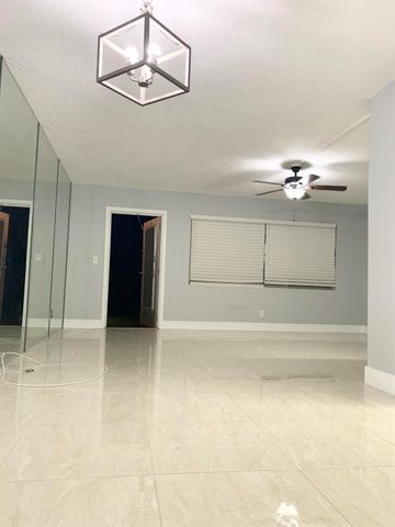 200 Sheffield I, West Palm Beach, FL 33417