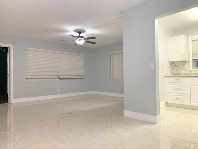 200 Sheffield I, West Palm Beach, FL 33417
