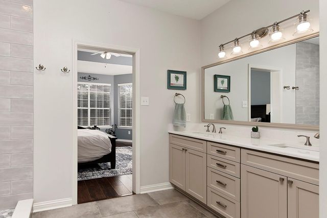 131 N Linton Ridge Circle, The Woodlands, TX 77382