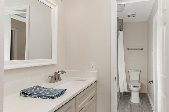 131 N Linton Ridge Circle, The Woodlands, TX 77382